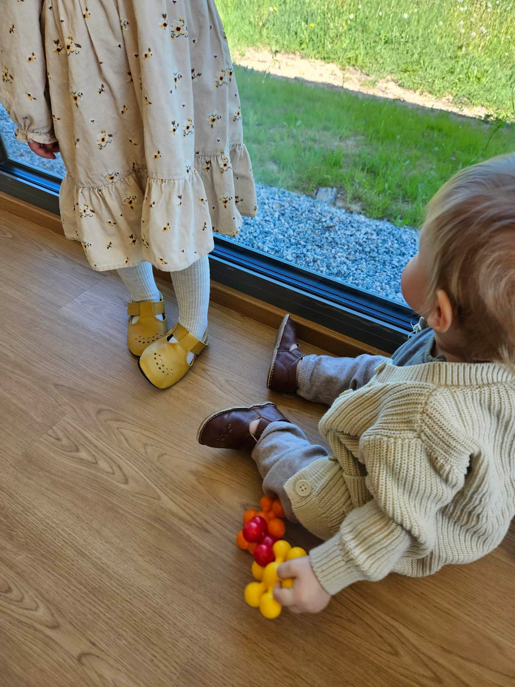 Nahkaiset paljasjalkatossut lapselle Mutsu, keltainen, kuva 2